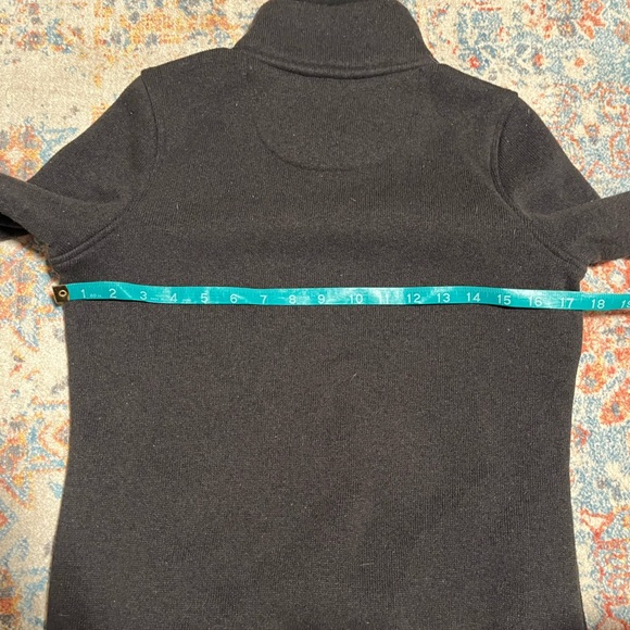 LL Bean black fleece pullover sweater with pocket - Picture 6 of 7
